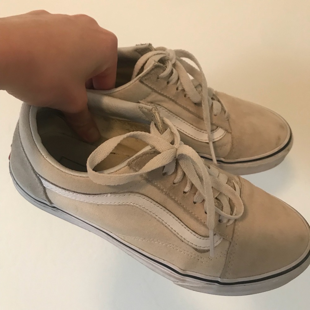 ☆ tan/cream vans ☆